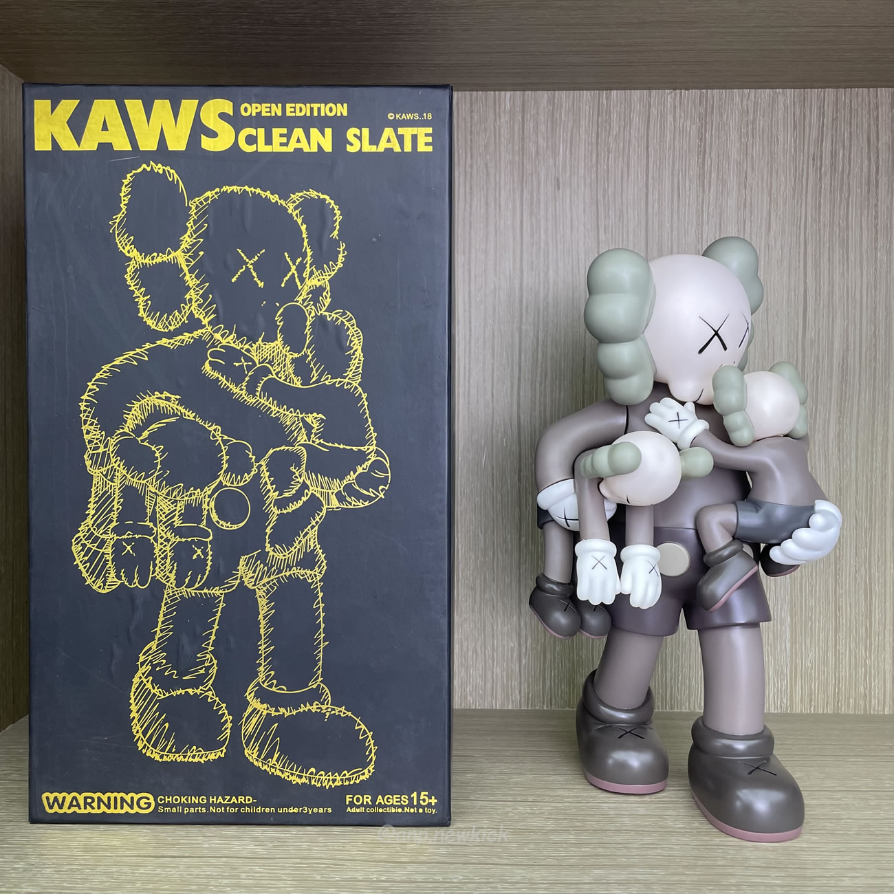 Kaws Clean Slate Figure (7) - newkick.app